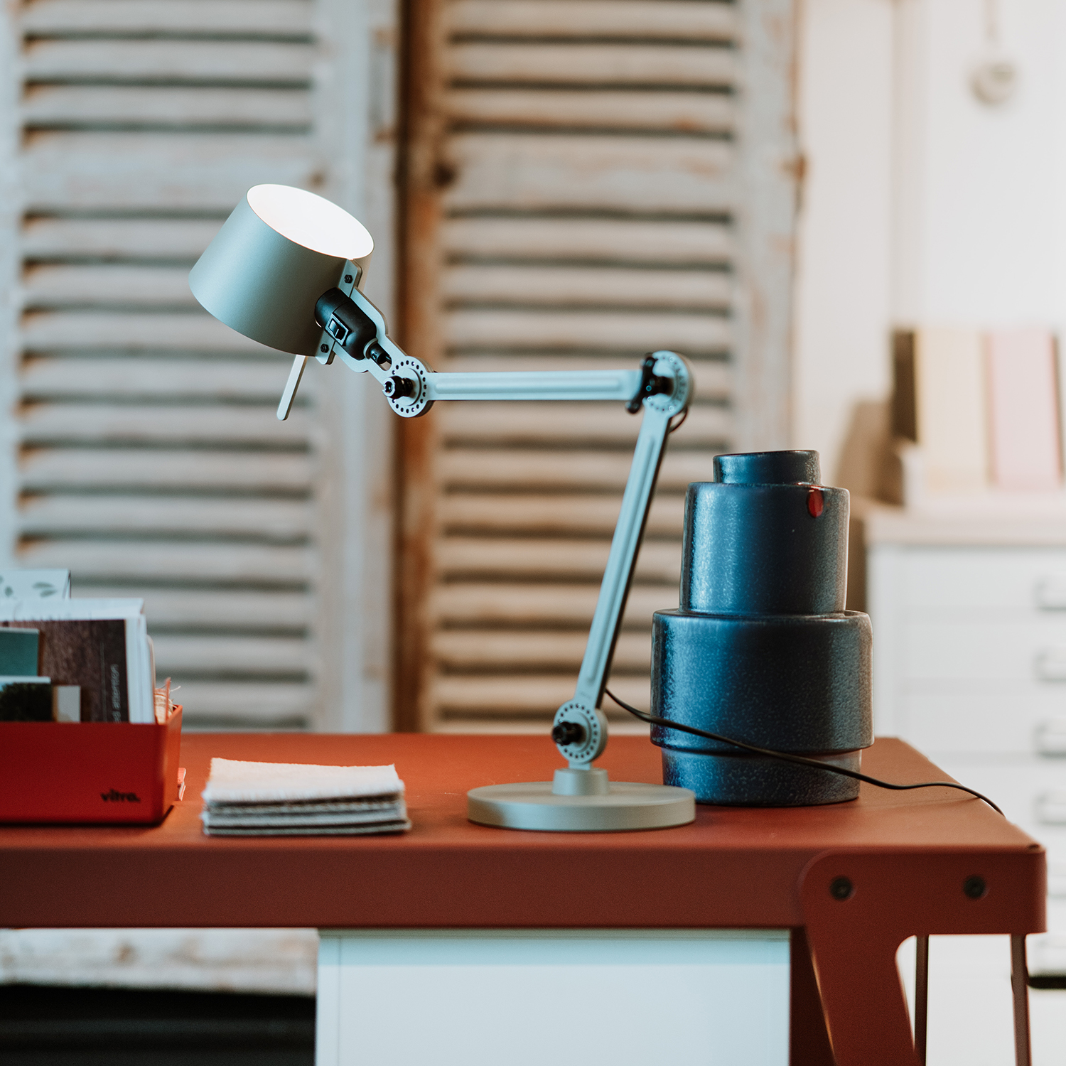 Design desk lamp green